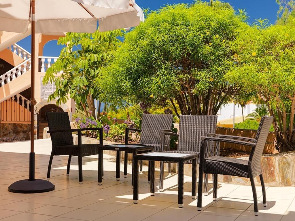 Paradise Court Aparthotel Адехе Екстериор снимка